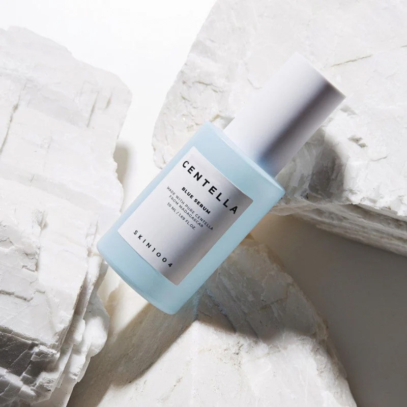 Centella asiatica Acid hialuronic Essence Water hidratează, îmbunătățește starea pielii și întărește pielea 30 ml